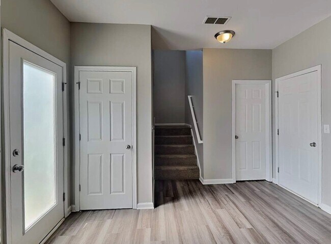 Foto del edificio - 516 Landis Oak Way