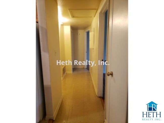 Foto del edificio - Single Family Residense