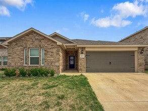 Building Photo - 1613 Ruby Dr