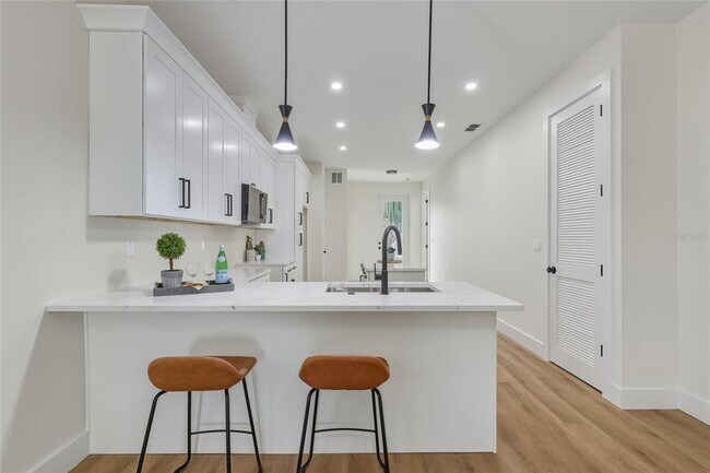 Foto del edificio - 1515 E Knollwood St