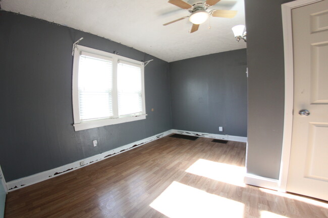 Bedroom1-2 - 2314 Howey Rd