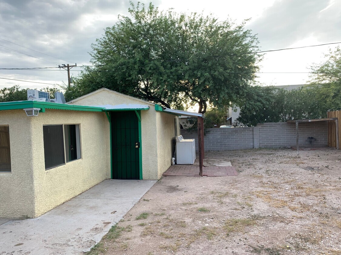 Foto del edificio - 826 E Lee St