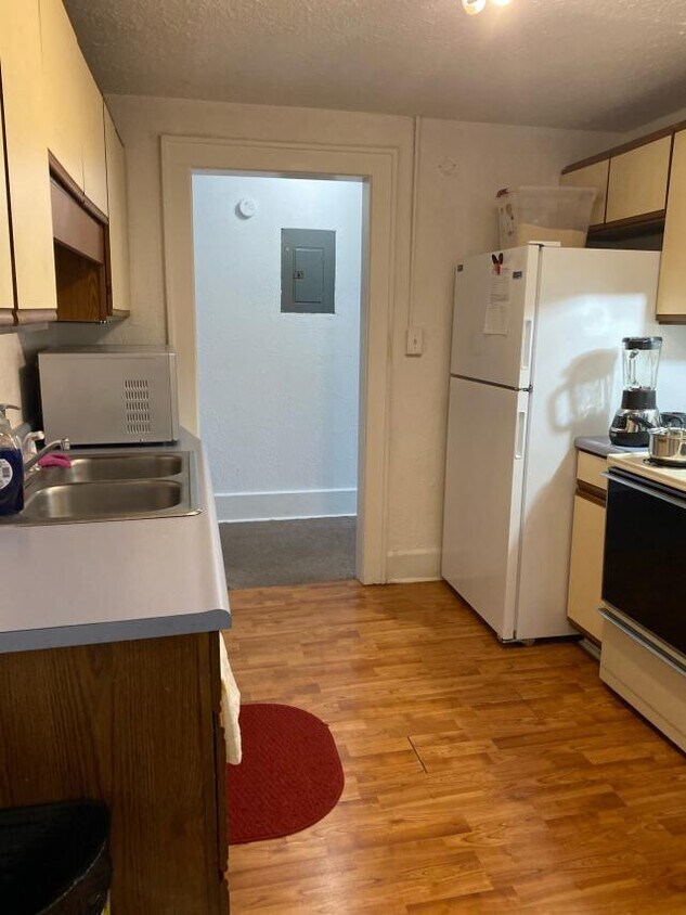 Primary Photo - 1 bedroom in Huntington WV 25701