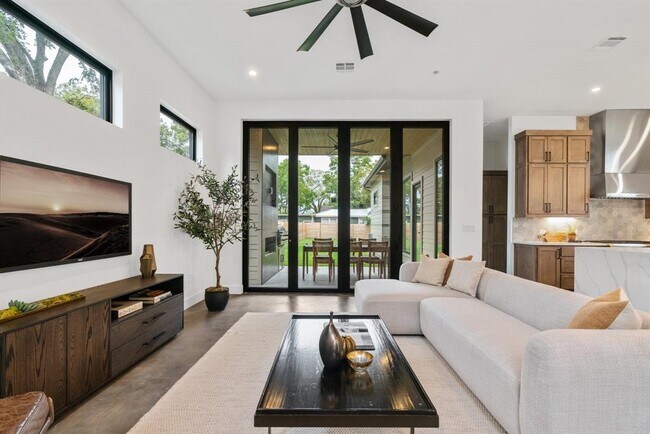 Foto del edificio - 603 E 47th St