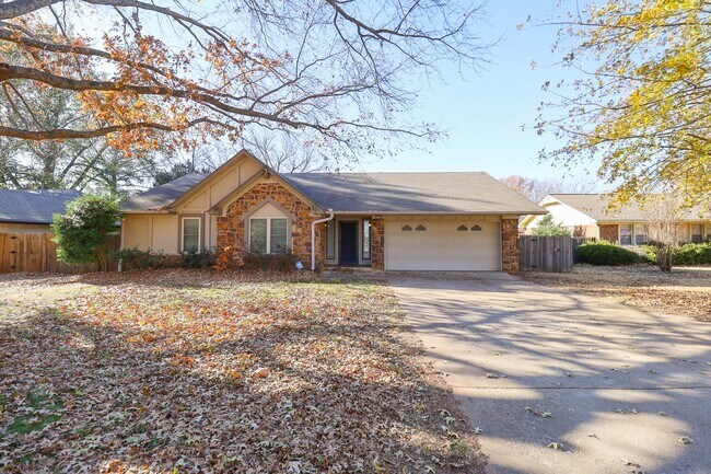 Foto del edificio - 3 Bed | 2 Bath in Bixby!