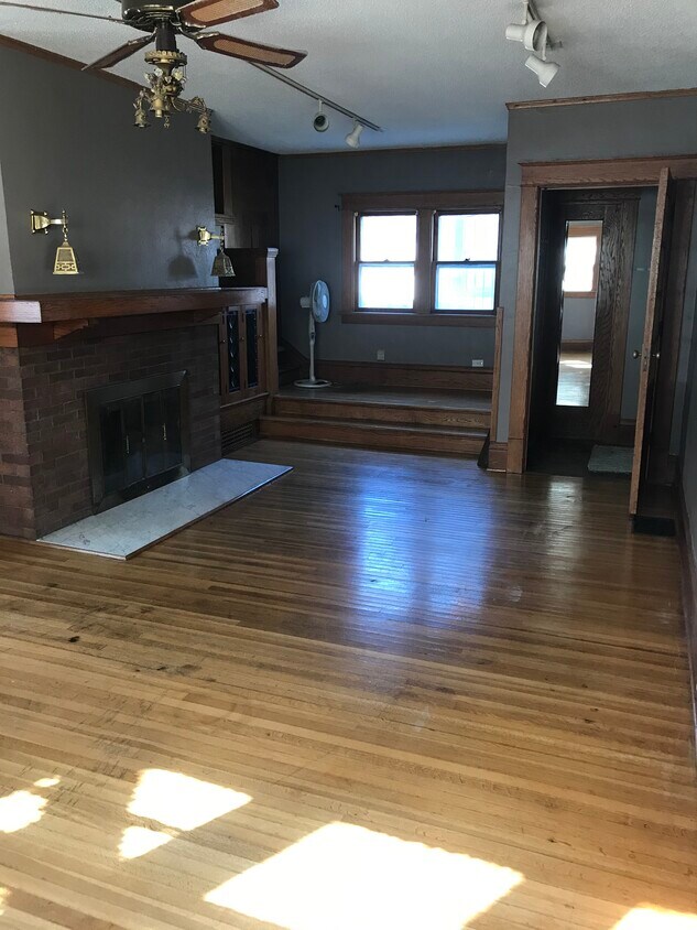 Foto principal - 3304 Crescent Dr