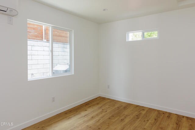Building Photo - 1409 Hazelwood Ave