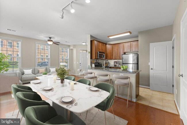 Building Photo - 19441 Promenade Dr