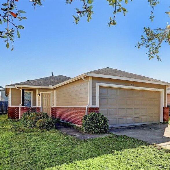 Foto del edificio - 19023 Yaupon Pass Dr