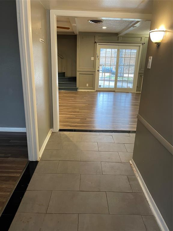 Building Photo - 317 Riggs Cir