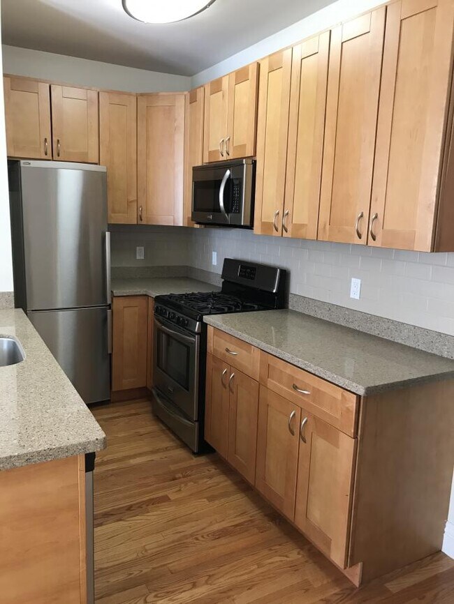 Foto del edificio - 2 bedroom in San Francisco CA 94117