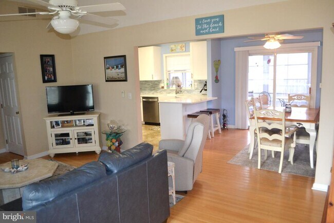 Building Photo - 38207 Waterway Dr