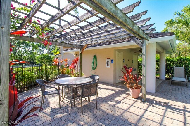 Foto del edificio - 3540 Avion Woods Ct