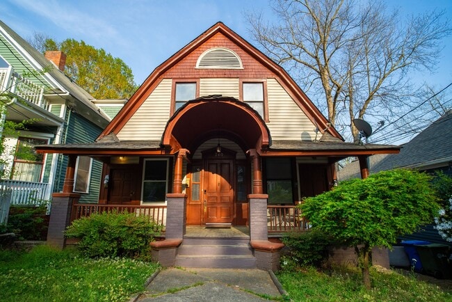 Photo - 740 Oakland Ave SE Apartment