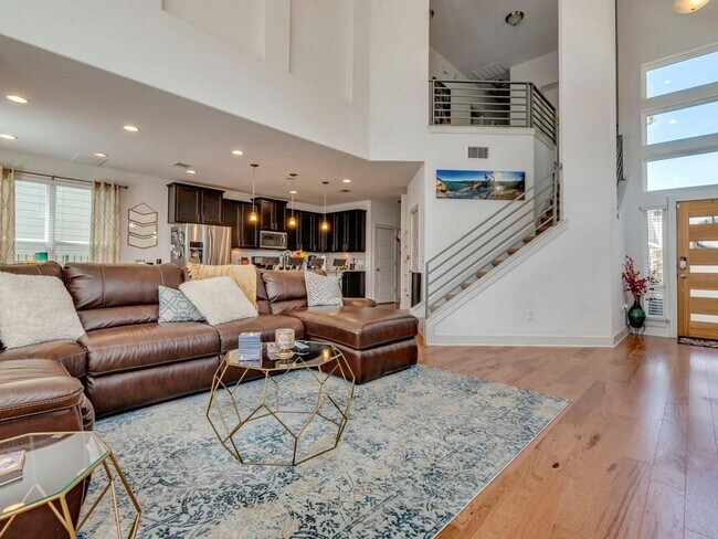 Foto del edificio - 1509 Casa Dr