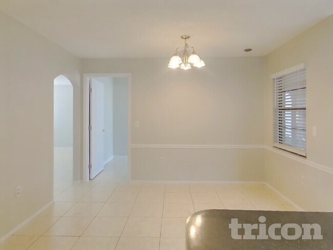Foto del edificio - 9413 Barnstead Ln