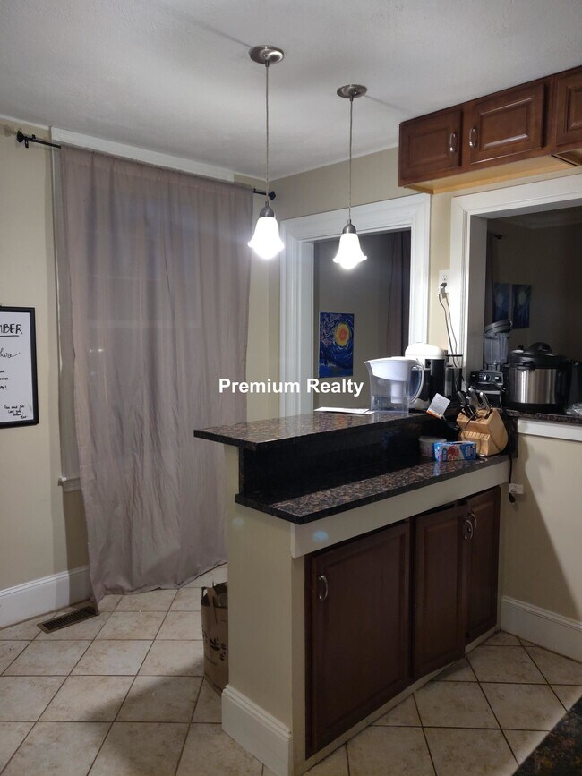 Foto del edificio - 583 Watertown St