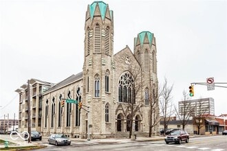 Building Photo - 802 N Meridian St