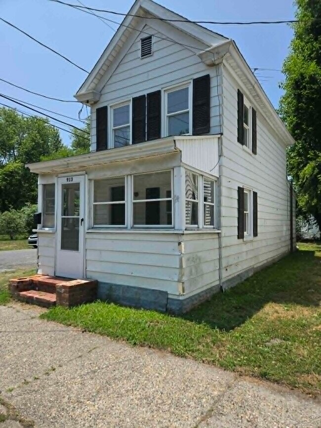 Foto del edificio - 913 Pine St