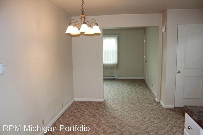 Building Photo - 2811 Clanton Ln