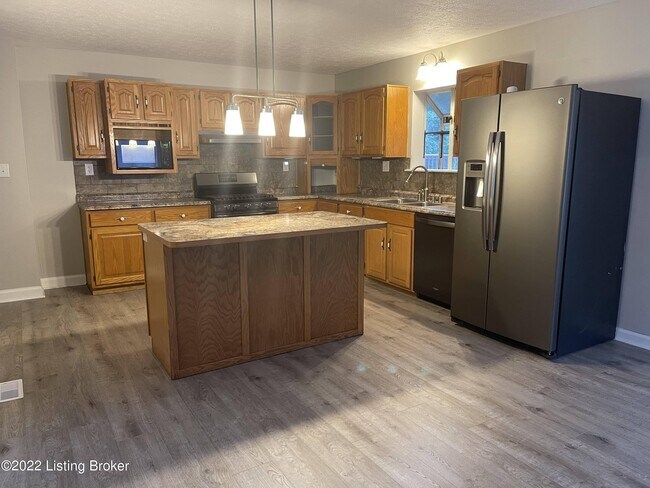 Foto del edificio - 317 Brooks Station Dr