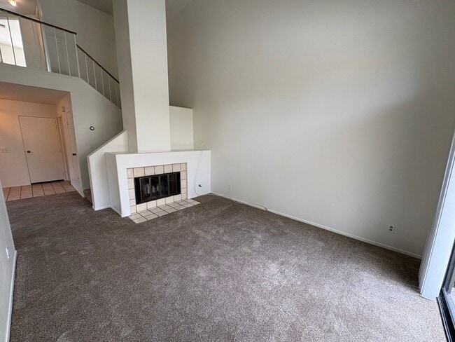 Building Photo - Beautiful 3 Bedroom Carmel Valley Townhome Near Del Mar Beaches & Top-Rated Schools
