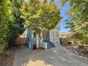 Building Photo - 1538 62nd St