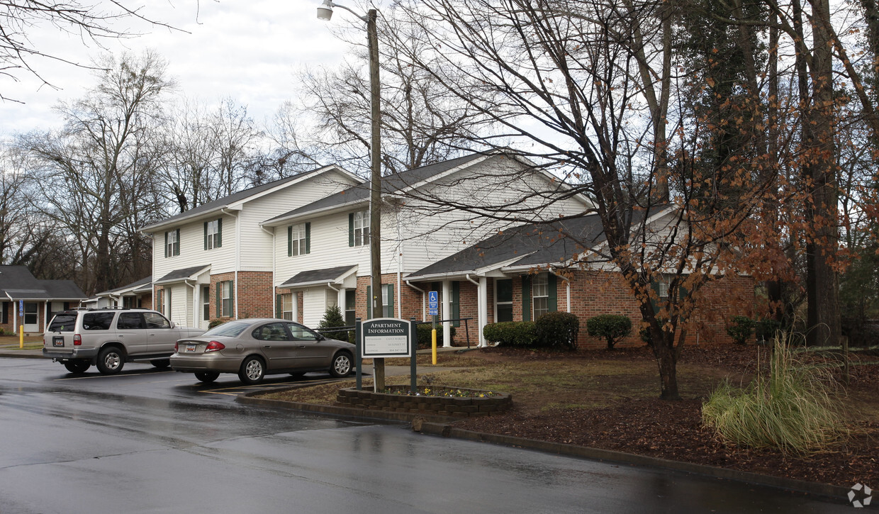 Primary Photo - Pecan Terrace Apartments