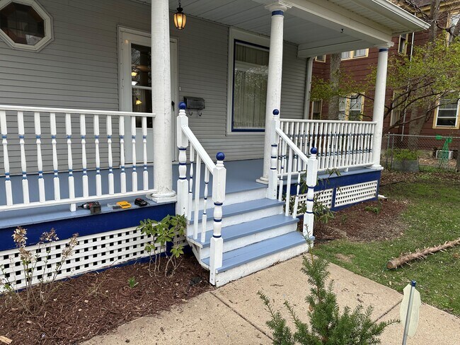 Porche delantero - 3113 Garfield Ave