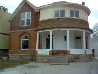 Foto del edificio - 1114 E 6th St