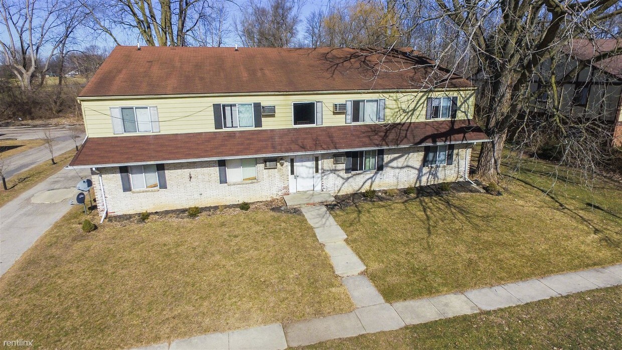 Primary Photo - 1607 Brooke Park Dr