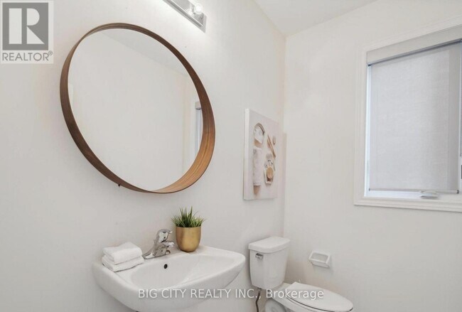 Building Photo - 1192 Enchanted Crescent