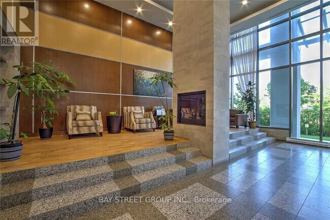 Building Photo - 88 Grangeway Ave
