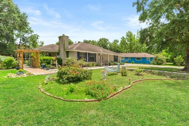 Building Photo - 405 Texas St