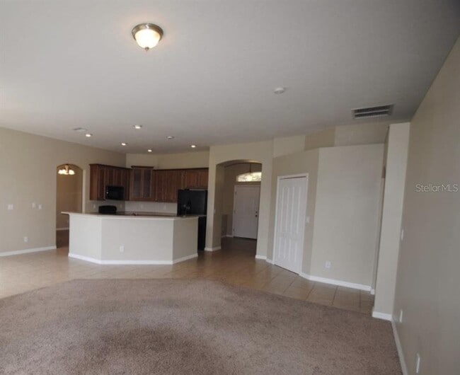 Building Photo - 2082 Onondaga Ln