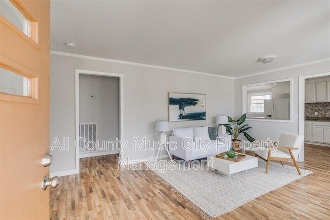 Building Photo - 209 Rhine Dr
