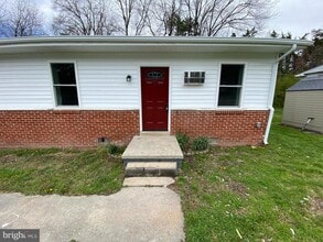 Building Photo - 114 Loch Ln Dr