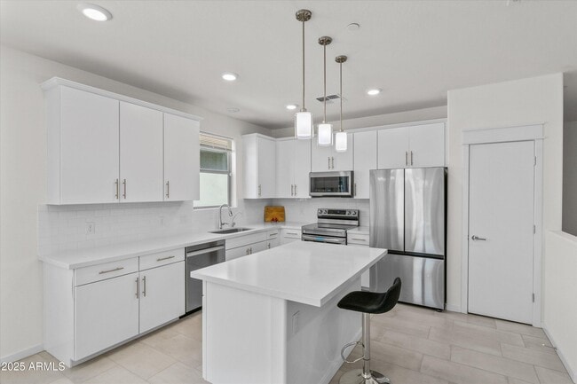 Building Photo - 300 N Gila Springs Blvd
