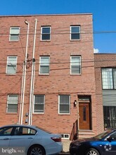 Building Photo - 631 N 11th St