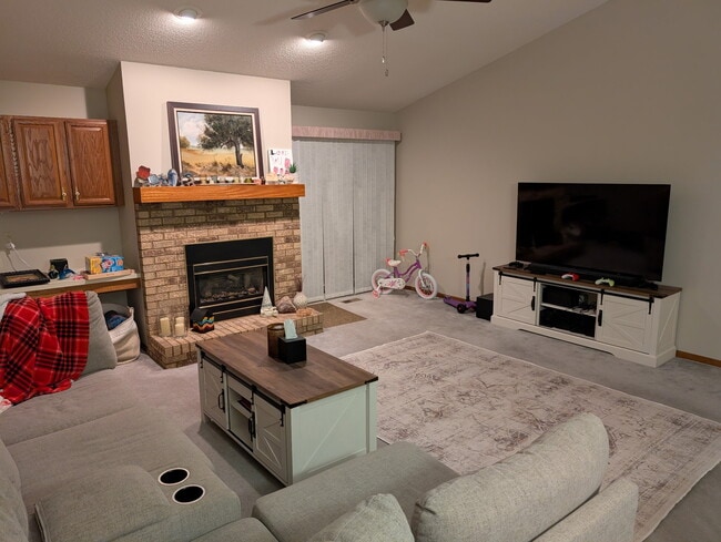 Building Photo - 8306 Iltis Dr