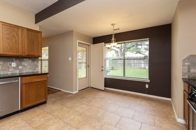 Foto del edificio - 3811 Apple Hollow Ln