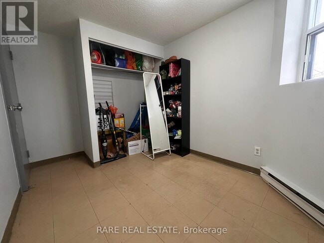 Building Photo - 99 Bellevue Ave