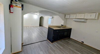 Building Photo - 6621 W Forest Rd