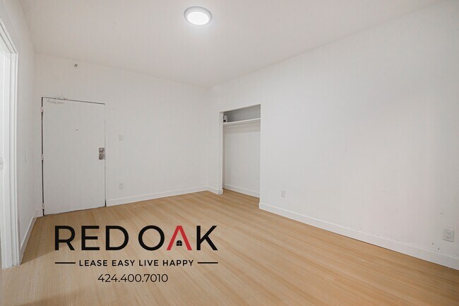 Foto del edificio - 1110 S Lake St