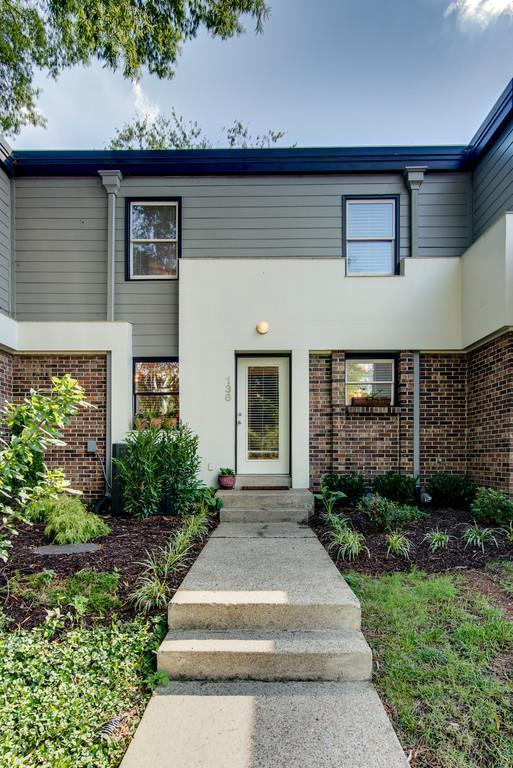 Foto del edificio - 940 Gale Ln