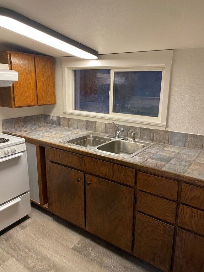 Building Photo - 5236 Buckhorn Rd