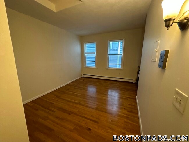Building Photo - 49 S Huntington Ave