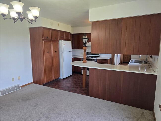 Foto del edificio - 719 W Old Rte 422