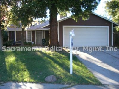 Foto principal - 2220 Coroval Dr
