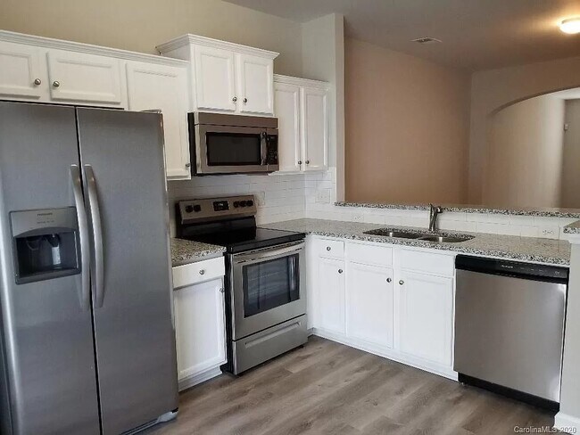 Foto del edificio - 13453 Calloway Glen Dr